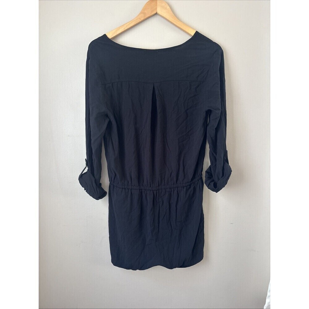 GUESS Women’s Black Romper Size M Rolled Sleeve Gold Zip Front One Piece - Picture 7 of 7
